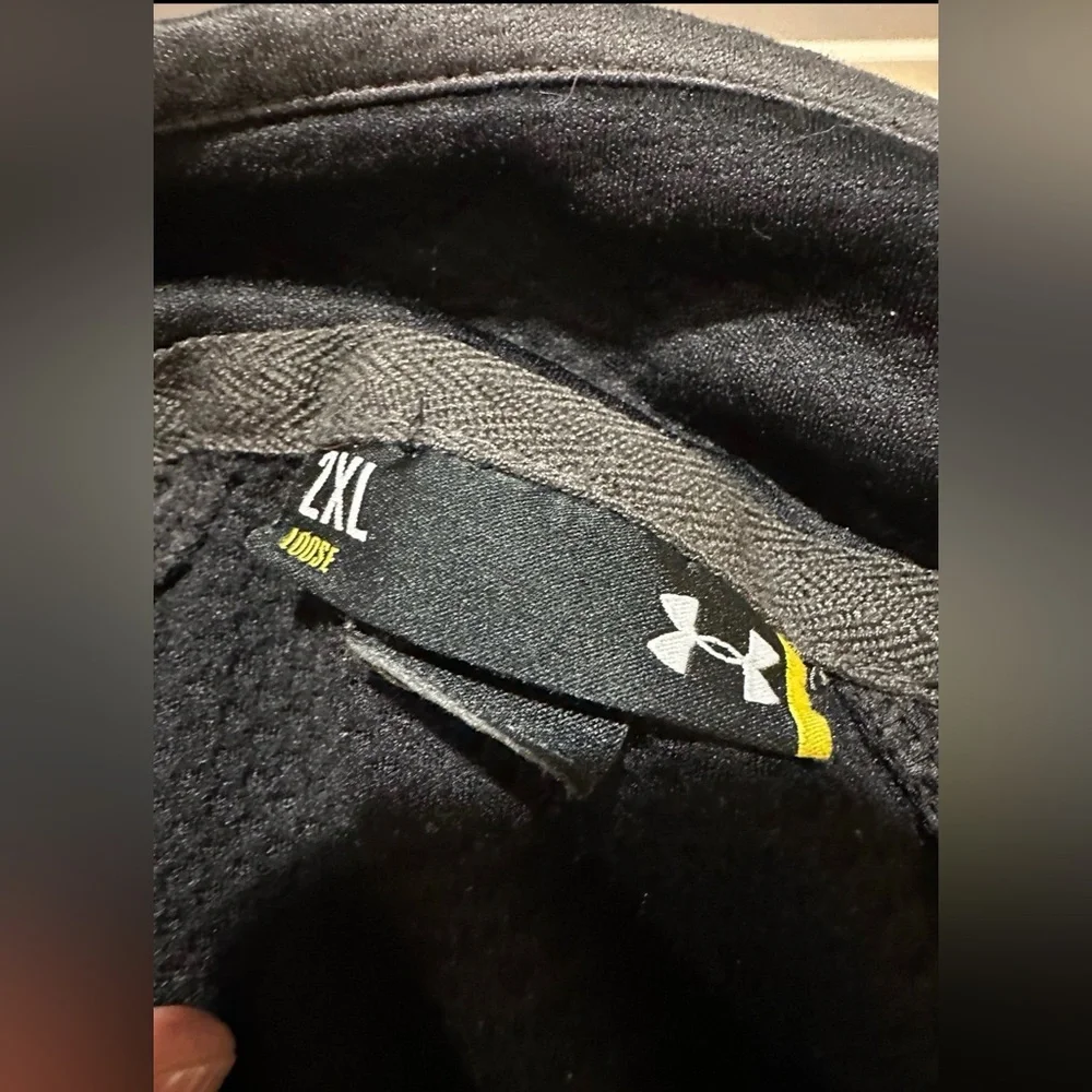Under armour 1/4 zip jacket - Picture 3 of 4